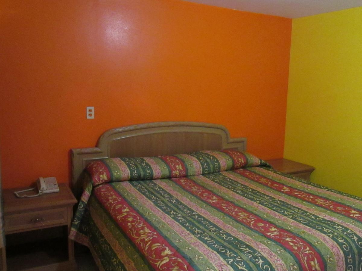 Budget Inn โฮมา ภายนอก รูปภาพ